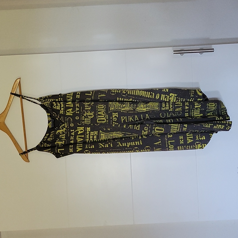 Kaulua'e Jersey Nupepa print romper sz M
